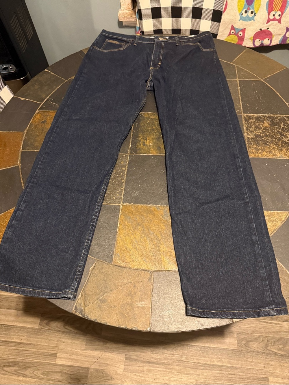 Wrangler Men's Dark Blue Relaxed Fit Jeans